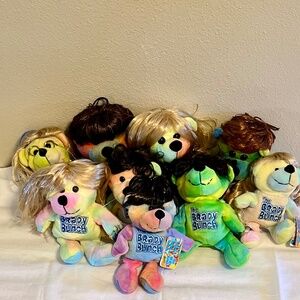 Brady Bunch Bears. 1999 Paramount Pictures